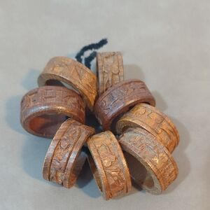 Carved Wood Rings Set for 8 Napkins Vintage